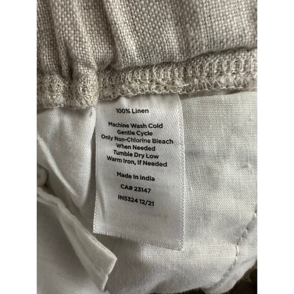 Talbots Tan Capris with Elastic Cuffs - Picture 9 of 10